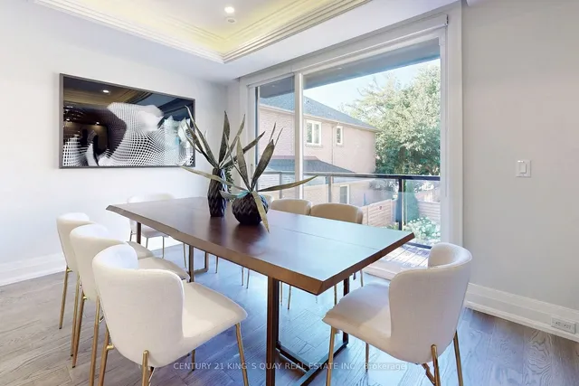 Additional image 2 of 3052 Bayview Ave