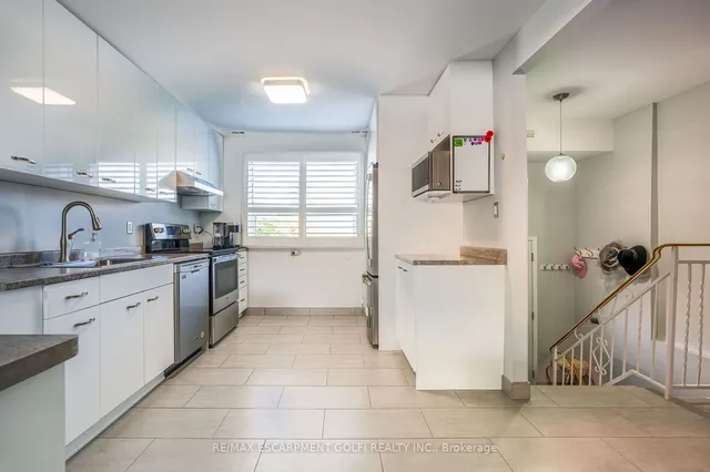 Additional image 13 of 202 LAVINA Cres Unit 10