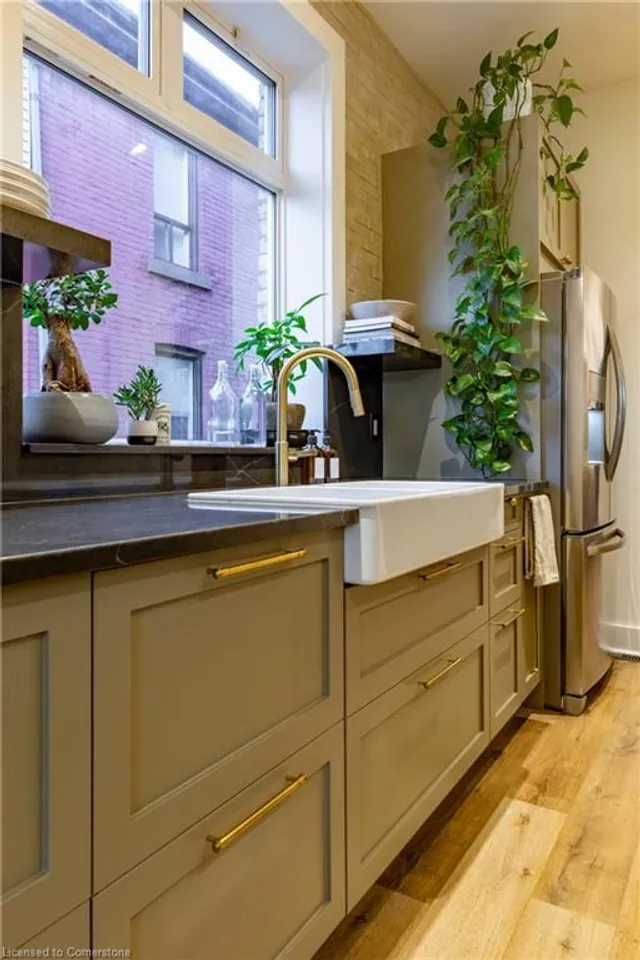 Additional image 16 of 185 1/2 Emerald St