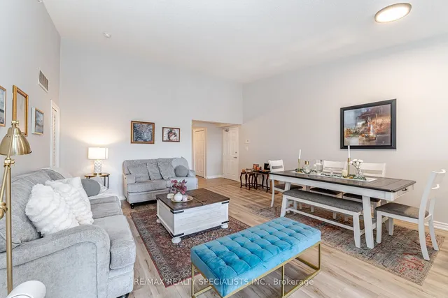 Additional image 12 of 1350 Main St Unit 412