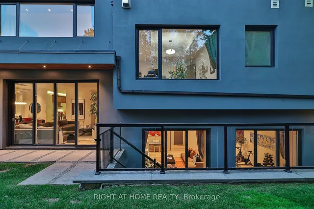 Additional image 40 of 179 Old Yonge St