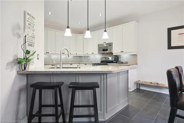 Additional image 13 of 430 Black Dr