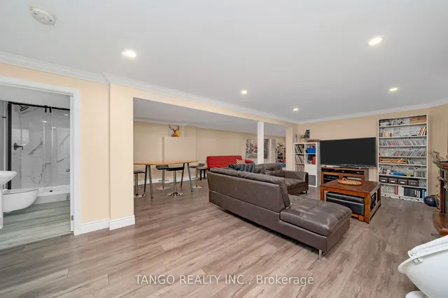 Additional image 31 of 6739 Fifth Line