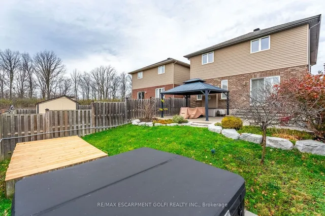 Additional image 38 of 49 Desoto Dr