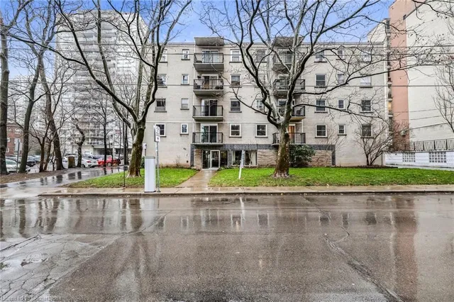 Additional image 4 of 40 Robinson St Unit 407