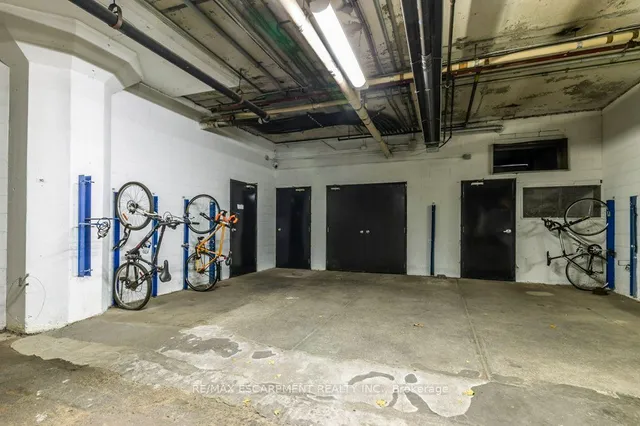 Additional image 37 of 50 Main St Unit 405