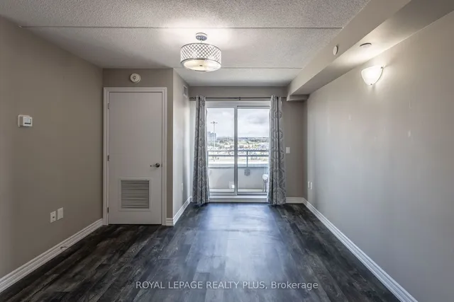 Additional image 16 of 716 Main St Unit 1003