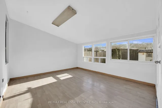 Additional image 19 of 20 Keith St