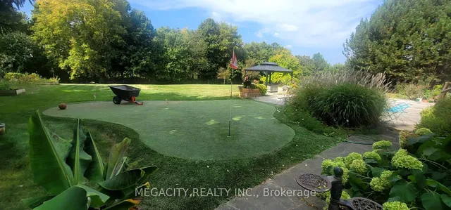 Additional image 14 of 155 Meadowland Cres