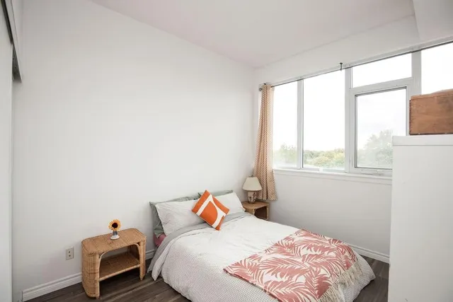 Additional image 24 of 1284 GUELPH Line Unit 417