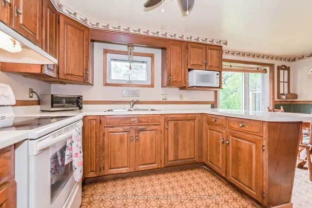 Additional image 19 of 8633 30 SIDEROAD