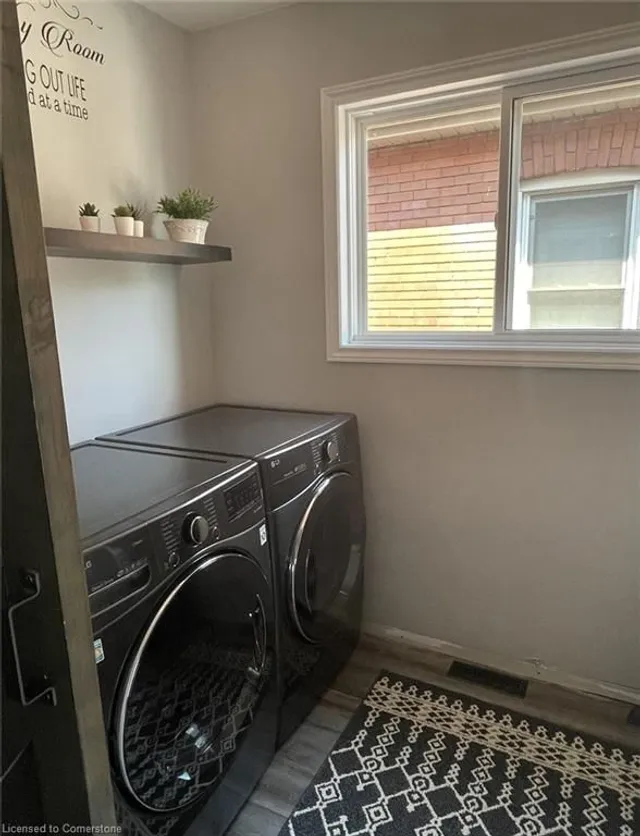 Additional image 6 of 65 Tuxedo Ave