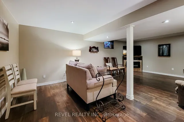 Additional image 30 of 2 Hampshire Pl