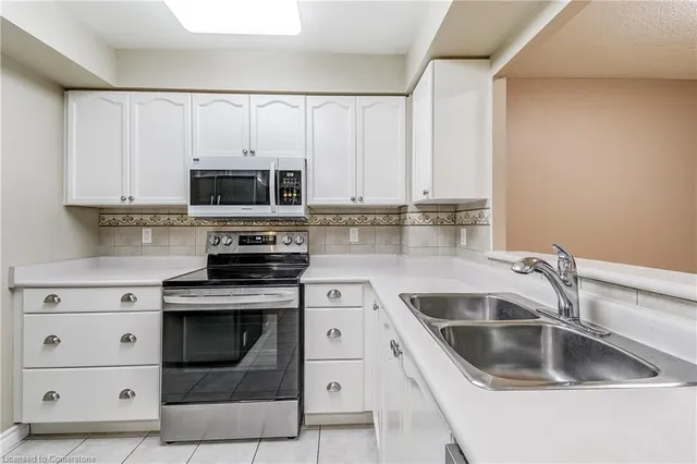 Additional image 9 of 100 Burloak Dr Unit 1310