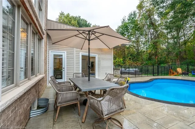 Additional image 41 of 12 Cowper Crt