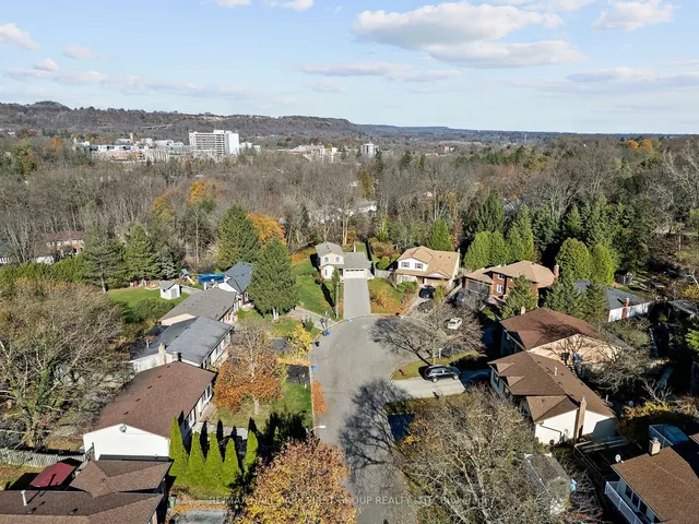 Additional image 39 of 12 Portal Crt