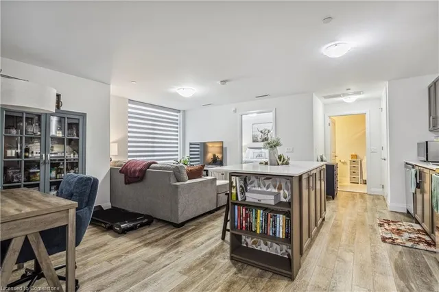 Additional image 11 of 1 Redfern Avenue Ave Unit 220