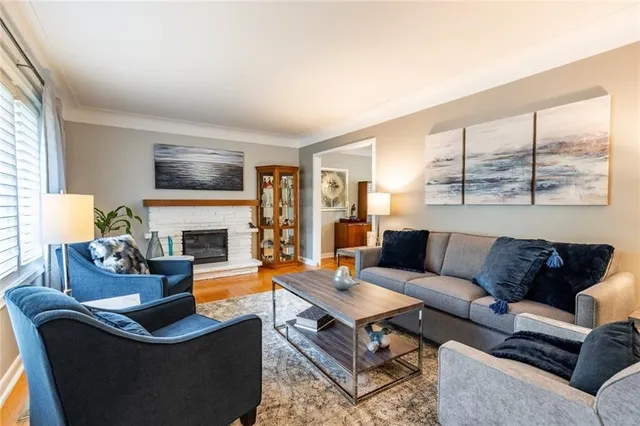 Additional image 4 of 2434 EILEEN Dr