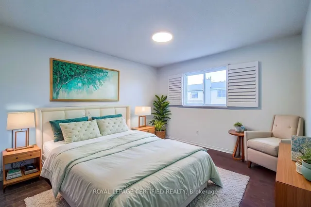 Additional image 10 of 482 Berkindale Dr