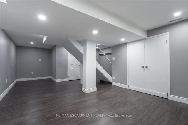 Additional image 26 of 36 Sumach St