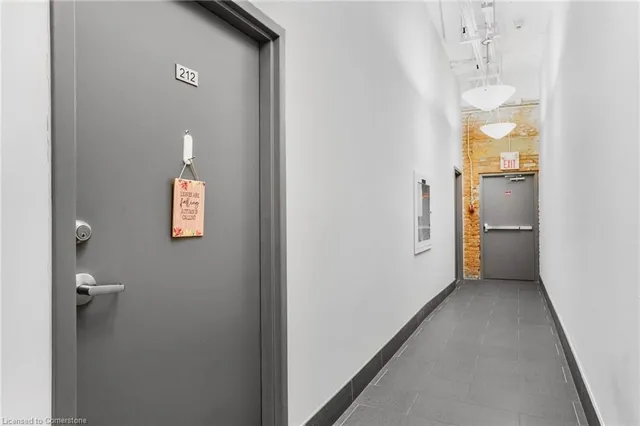 Additional image 9 of 80 King William St Unit 212