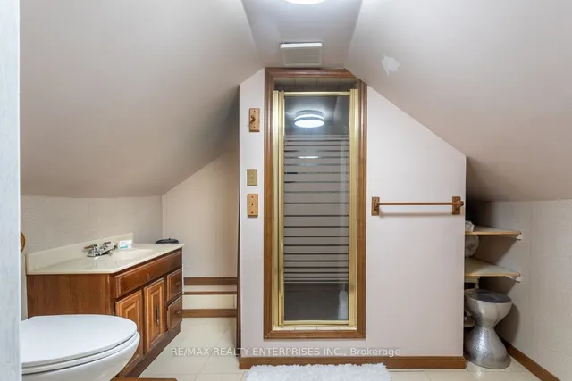 Additional image 8 of 11 Green Meadow Rd