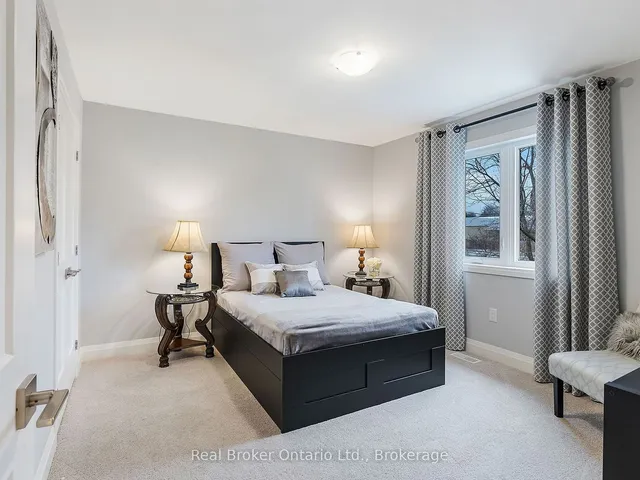 Additional image 30 of 395 Klein Circ