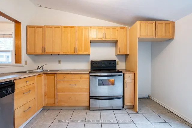 Additional image 12 of 49 Jones St