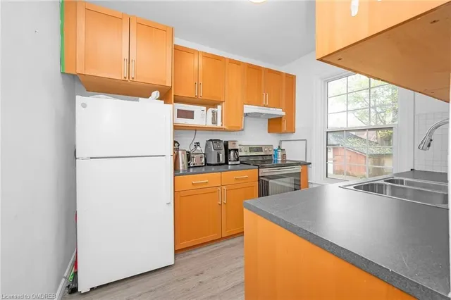 Additional image 13 of 117 Fairleigh Ave