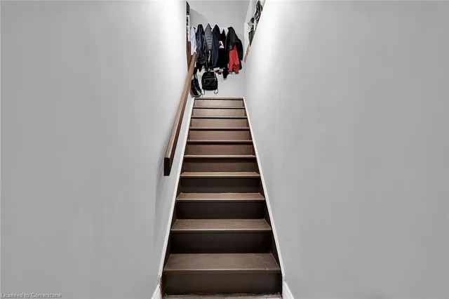 Additional image 42 of 10 Vega Cres