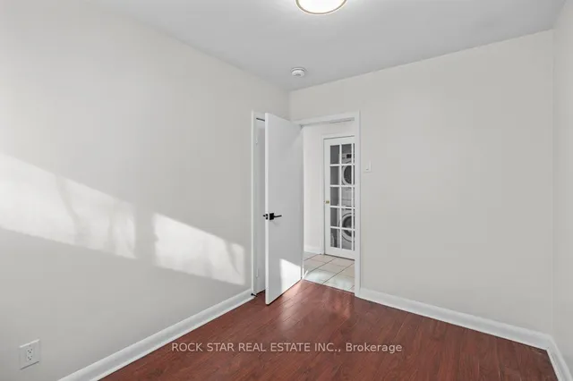 Additional image 16 of 149 Victor Blvd