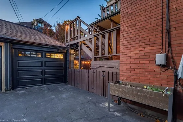 Additional image 37 of 86 Eastbourne Ave