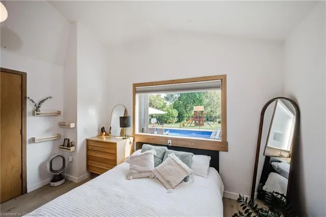 Additional image 31 of 380 Parkside Dr