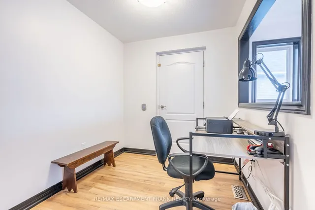 Additional image 21 of 19 HAZELTON Ave