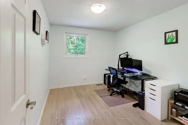 Additional image 16 of 1102 Stephenson Dr