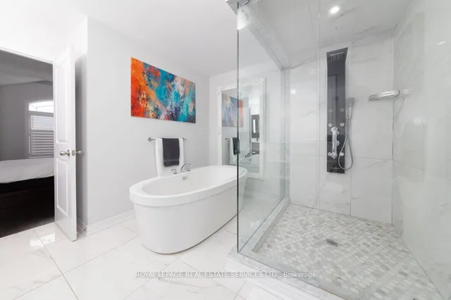 Additional image 22 of 17 Narbonne Cres