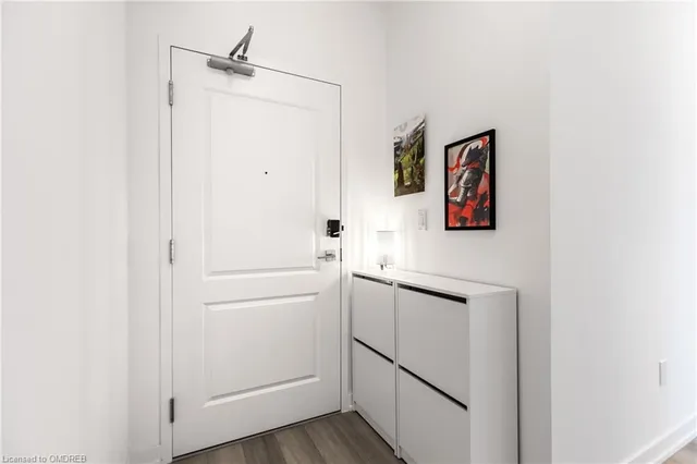 Additional image 6 of 450 Dundas St Unit 702