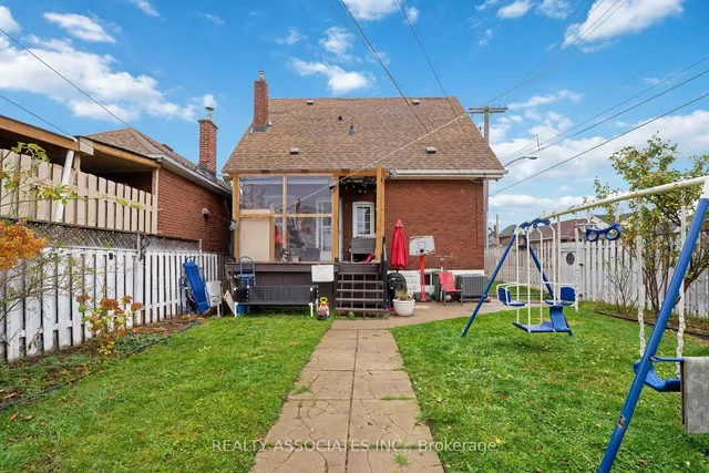 Additional image 35 of 49 Connaught Ave