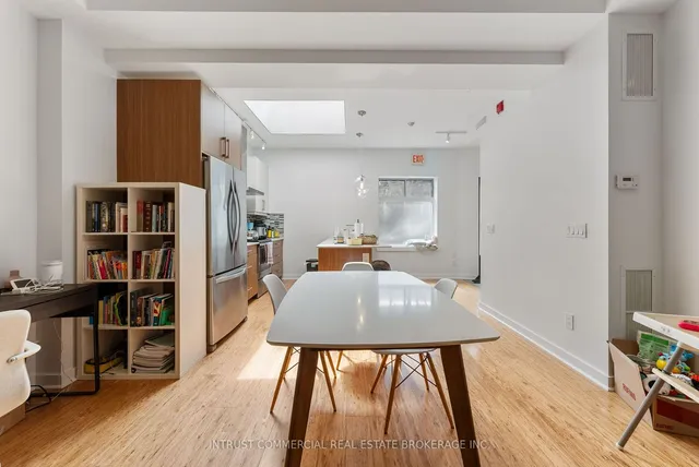 Additional image 13 of 3635 Dundas St