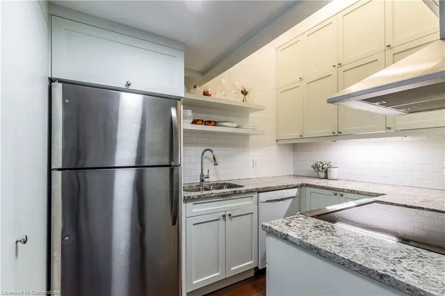 Additional image 13 of 50 Main St Unit 405