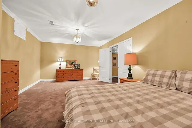 Additional image 31 of 91 SOUTHCREEK Crt