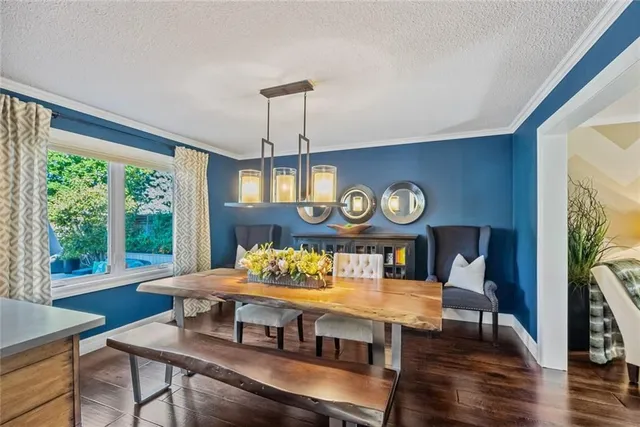 Additional image 13 of 2005 PARKLANE Cres