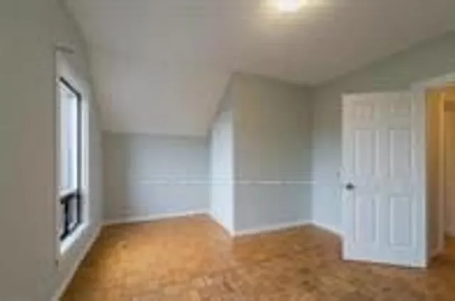 Additional image 11 of 283 Emerald St