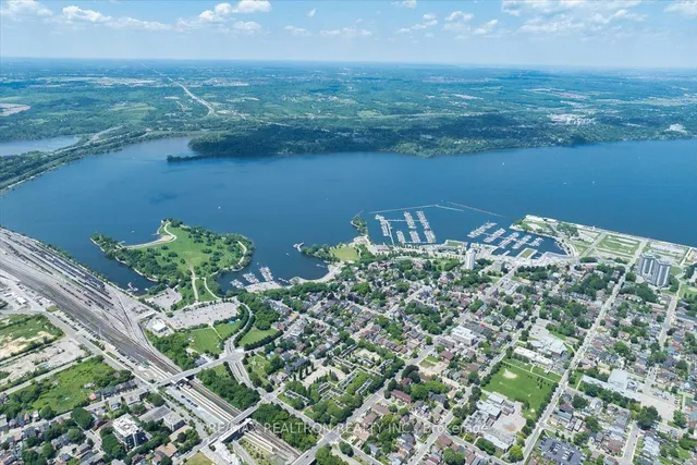 Additional image 38 of 1 Jarvis St Unit 726