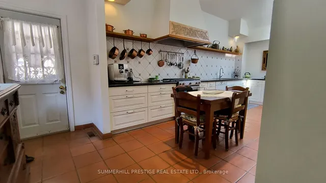 Additional image 24 of 4657 Dundas St