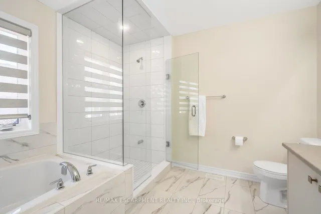 Additional image 20 of 3916 Koenig Rd