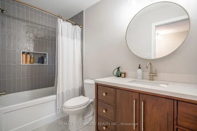 Additional image 19 of 25 Viking Dr Unit 6