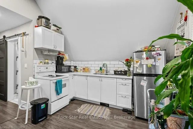 Additional image 29 of 191 WENTWORTH St