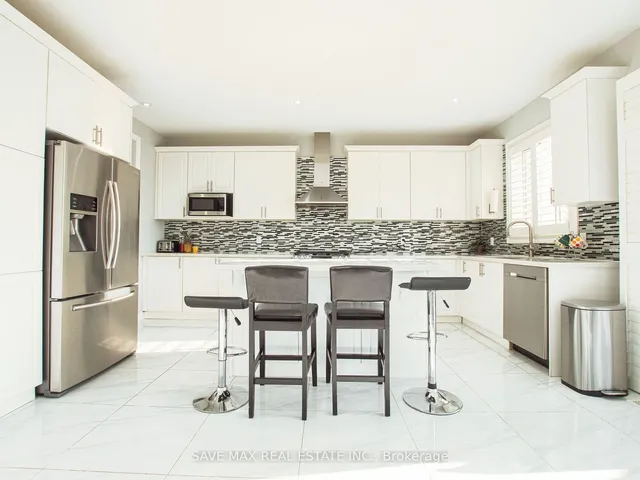 Additional image 13 of 23 Chaumont Dr