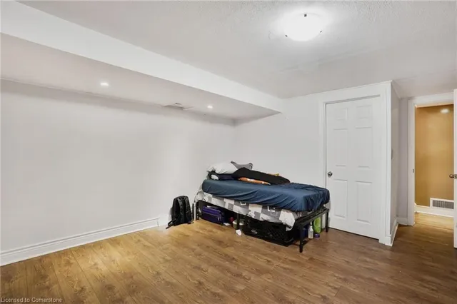 Additional image 35 of 70 Gainsborough Rd